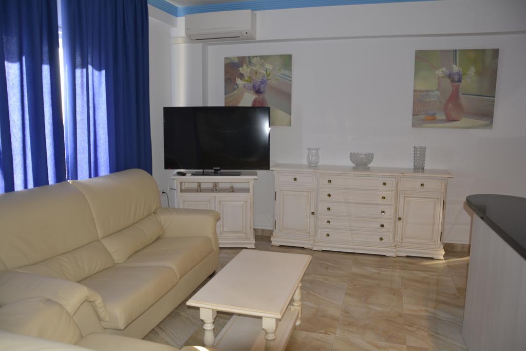 Apartamentos Mediterraneo Marbella Exteriör bild